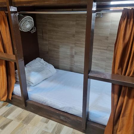 Unibed Dormitory Mumbai Kültér fotó