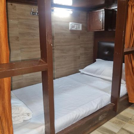 Unibed Dormitory Mumbai Kültér fotó