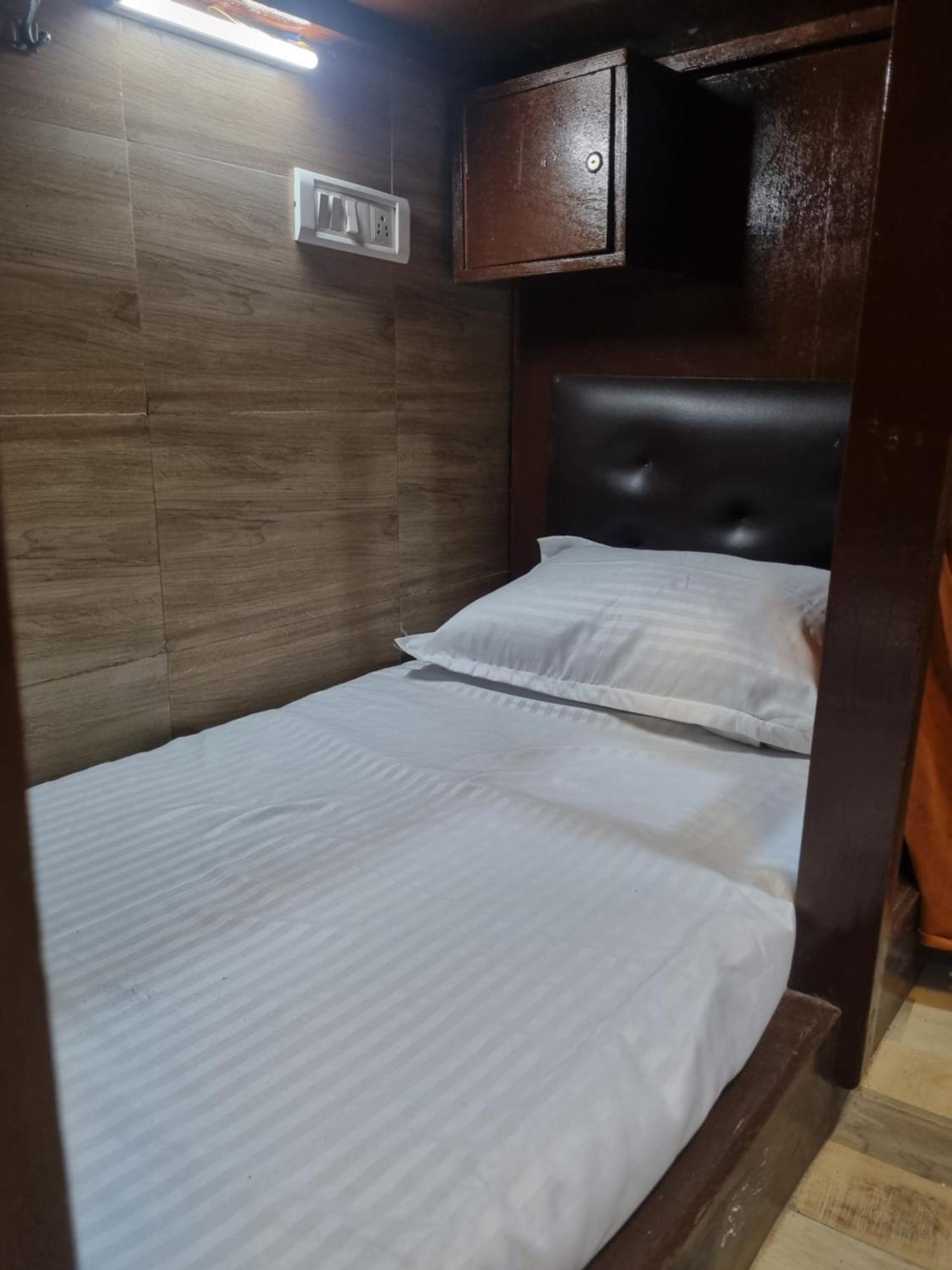 Unibed Dormitory Mumbai Kültér fotó
