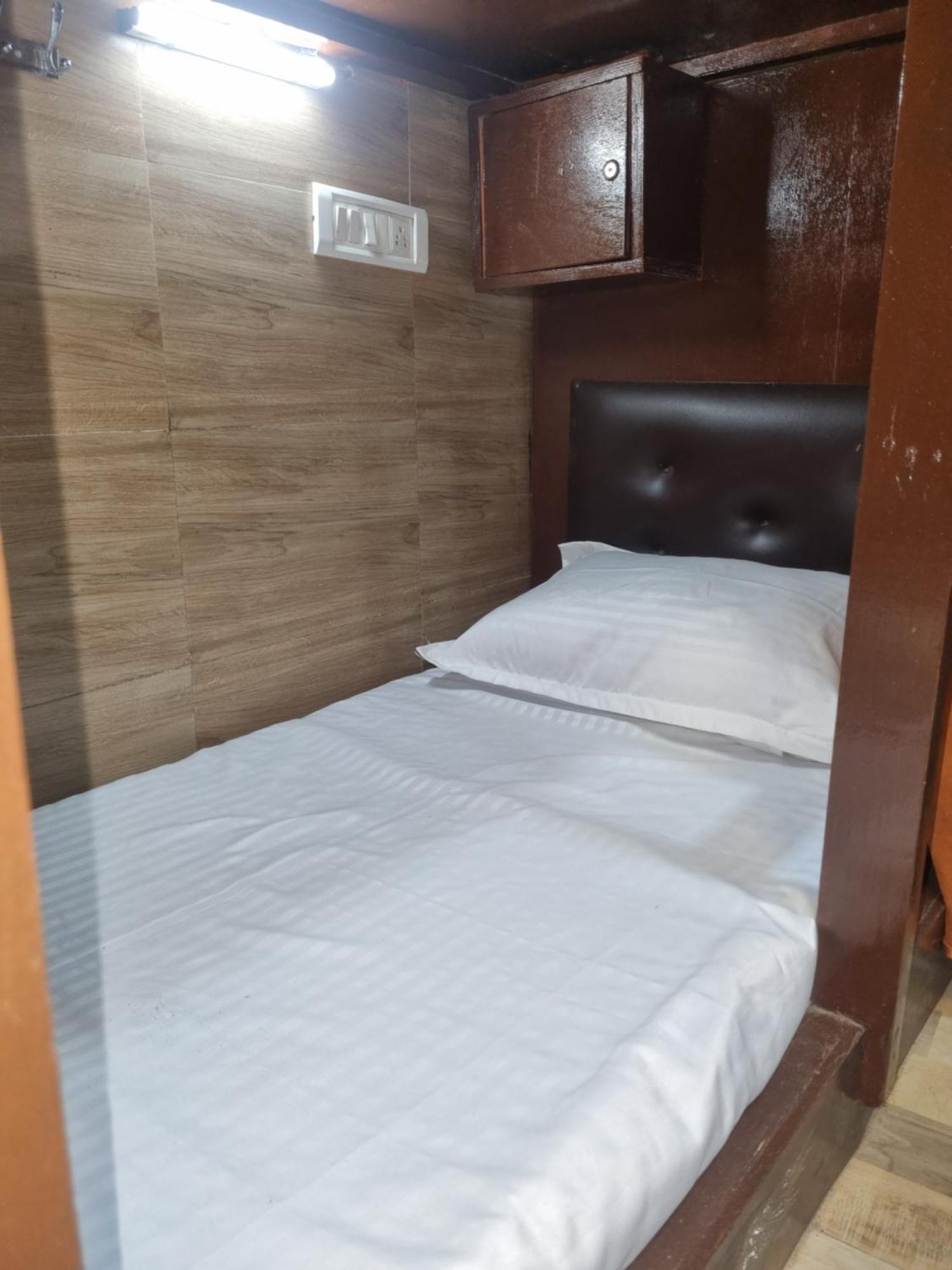 Unibed Dormitory Mumbai Kültér fotó